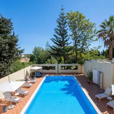 Uma Casa Elegante E Acolhedora Ferias Inesqueciveis Em Familia Carvoeiro